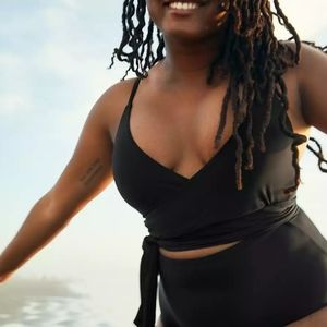 Aerie Black Wrap One Piece Swimsuit Women Large Long
